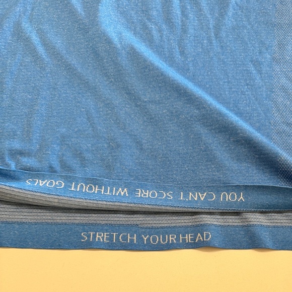 Lululemon Polo Shirt Mens Size Medium Color Blue Performance Short Sleeve Golf - Picture 3 of 8